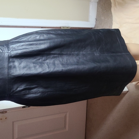 Apart Leather Dress 👗 😍 - Picture 4 of 6